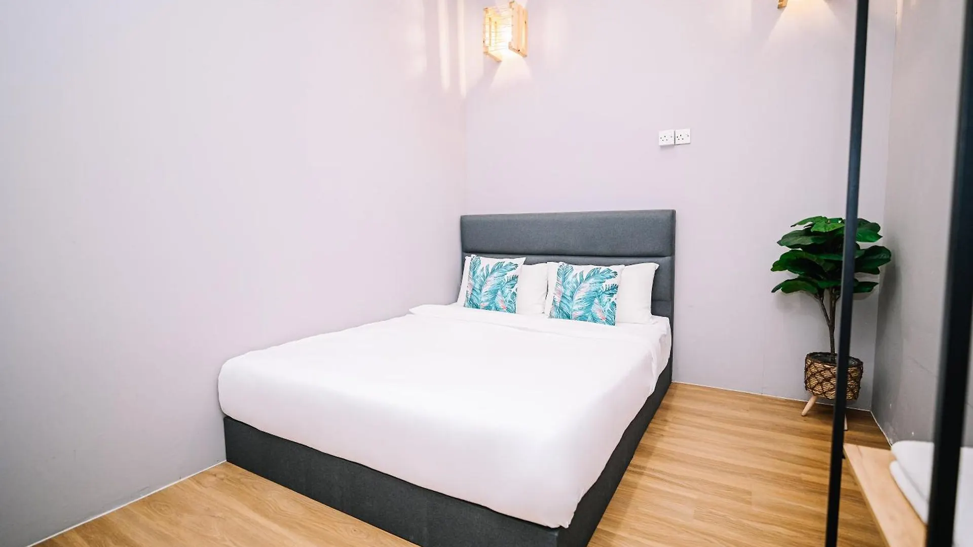 Hotel Swing & Pillows - 87 Chulia St, Georgetown Penang